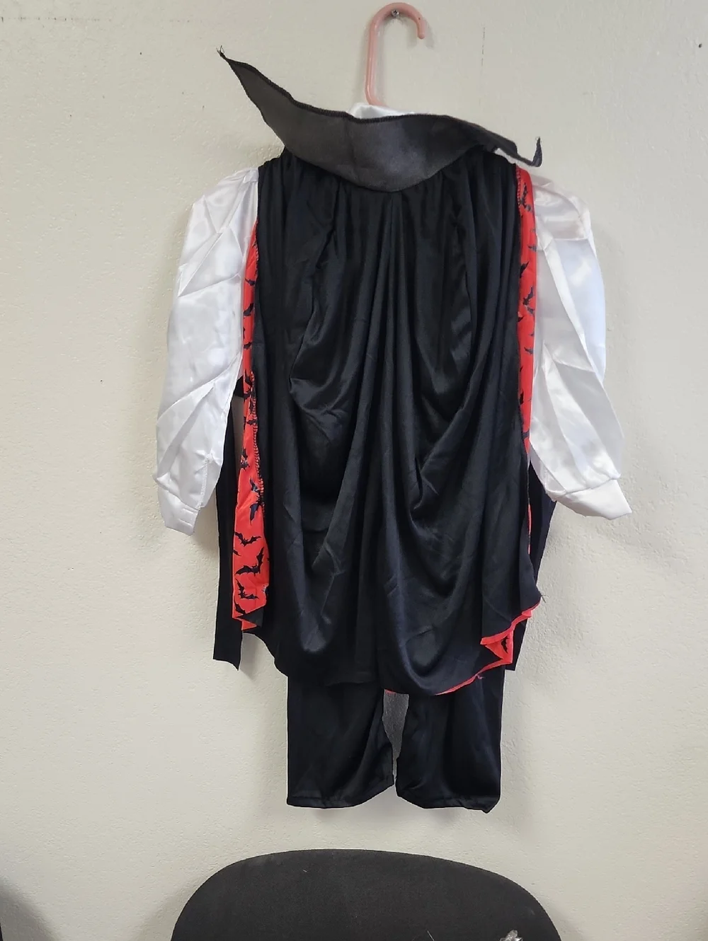 RUBIES VAMPIRE YOUTH  COSTUME SIZE SMALL